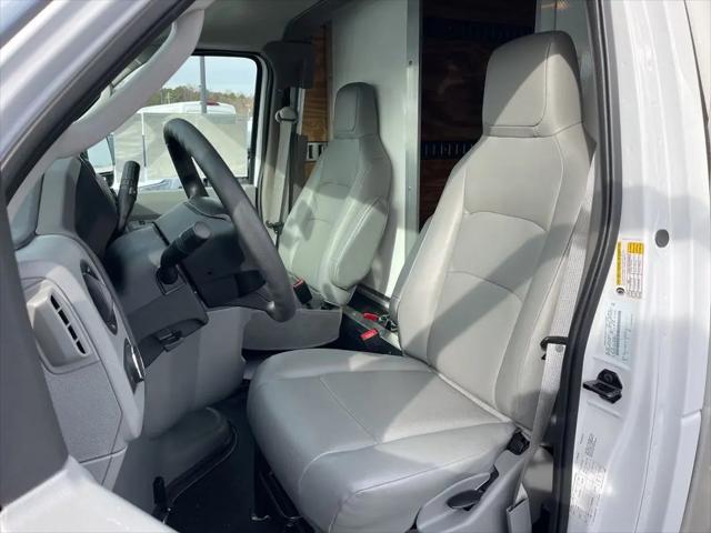 2025 Ford E-350 Cutaway E-Series Cutaway
