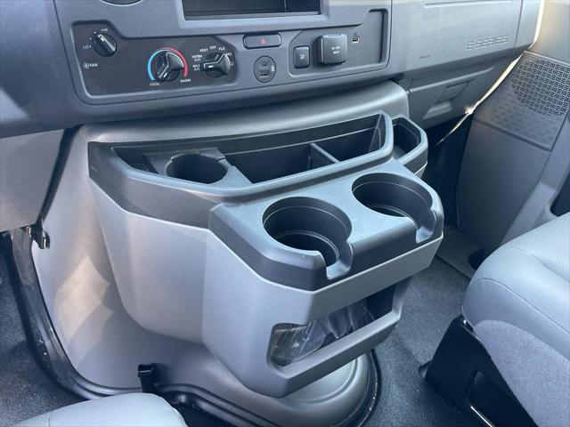 2025 Ford E-350 Cutaway E-Series Cutaway