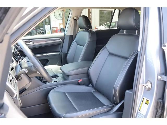 2021 Volkswagen Atlas 3.6L V6 SE w/Technology R-Line