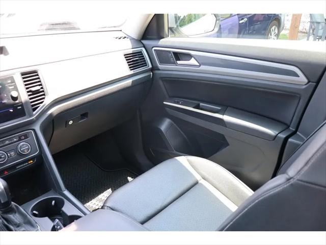 2021 Volkswagen Atlas 3.6L V6 SE w/Technology R-Line