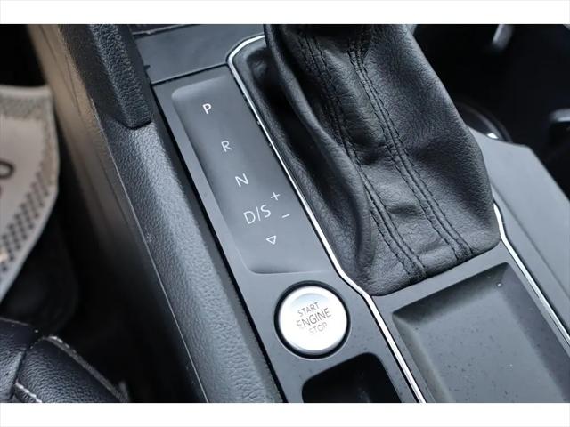 2021 Volkswagen Atlas 3.6L V6 SE w/Technology R-Line