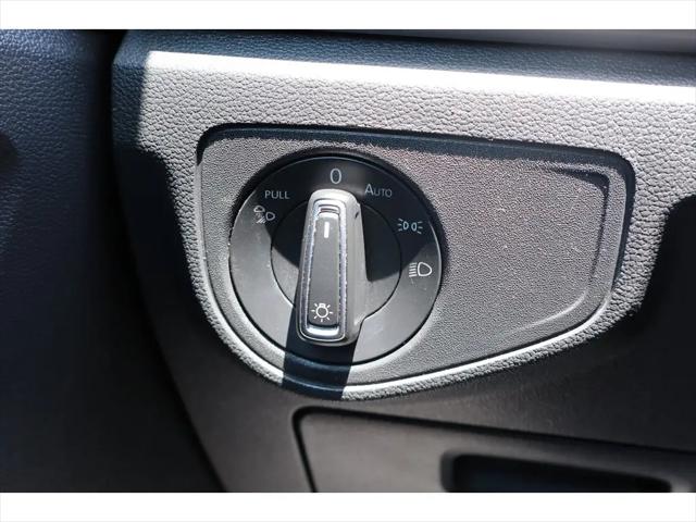 2021 Volkswagen Atlas 3.6L V6 SE w/Technology R-Line
