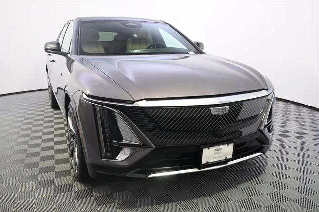 2025 Cadillac iQ Luxury w/1SE