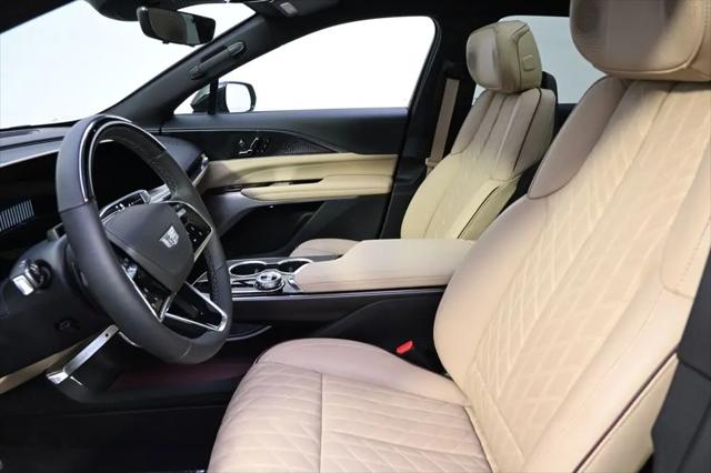 2025 Cadillac iQ Luxury w/1SE