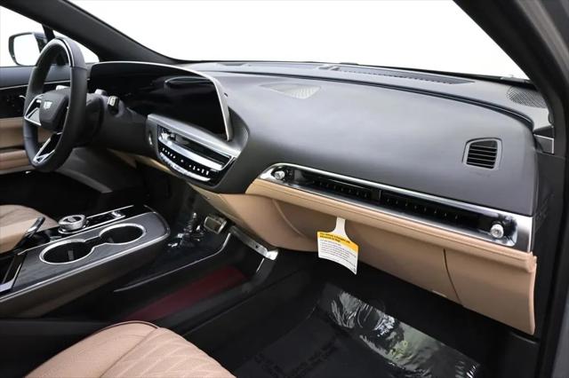 2025 Cadillac iQ Luxury w/1SE