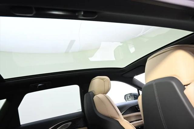 2025 Cadillac iQ Luxury w/1SE