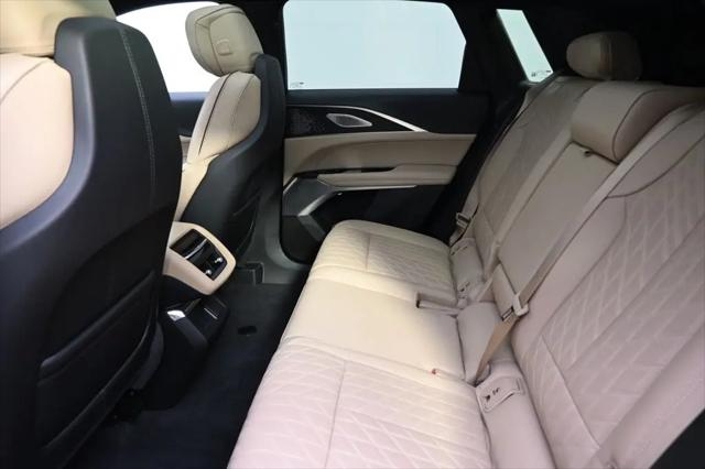 2025 Cadillac iQ Luxury w/1SE