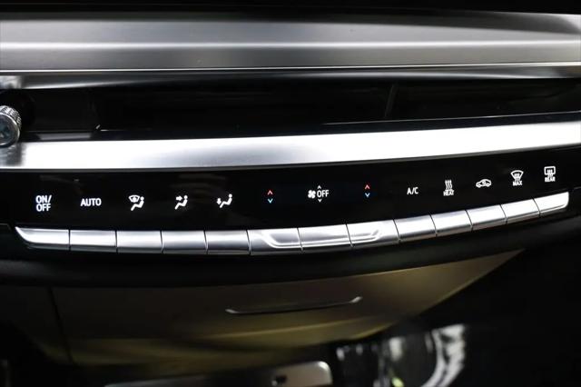 2025 Cadillac iQ Luxury w/1SE