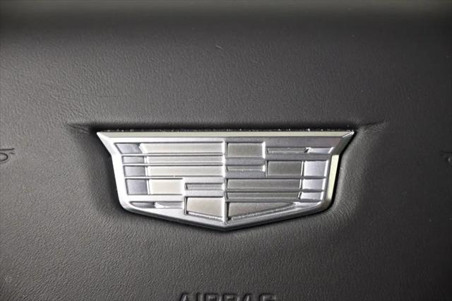 2025 Cadillac iQ Luxury w/1SE