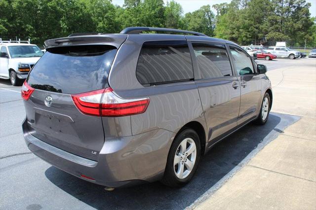 2015 Toyota Sienna LE 7 Passenger