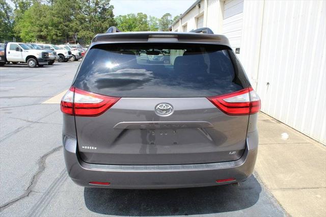 2015 Toyota Sienna LE 7 Passenger