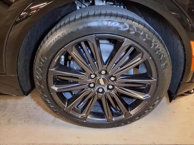 2026 Cadillac iQ V-Series w/1SV