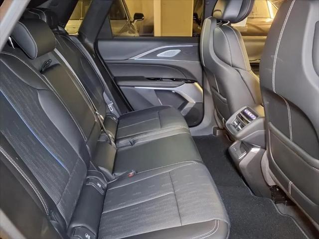 2026 Cadillac iQ V-Series w/1SV