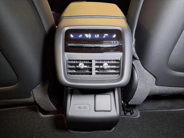 2026 Cadillac iQ V-Series w/1SV