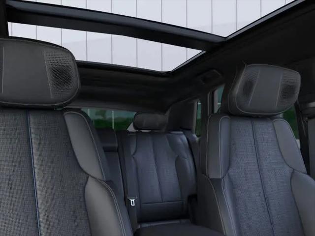 2025 Cadillac iQ Luxury w/1SD