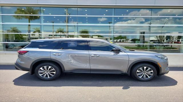 2025 INFINITI QX60 PURE