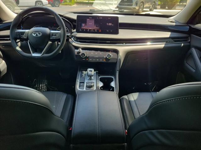 2025 INFINITI QX60 PURE