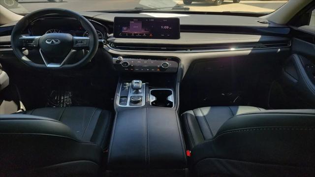 2025 INFINITI QX60 PURE