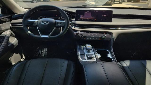 2025 INFINITI QX60 PURE