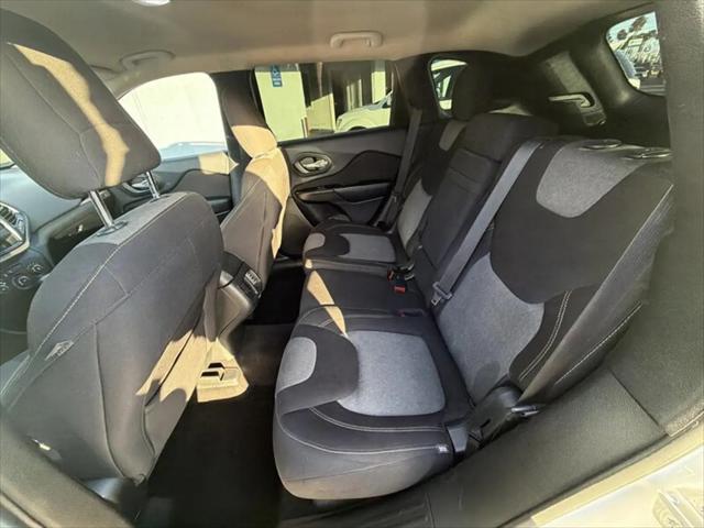 2017 Jeep Cherokee Altitude FWD