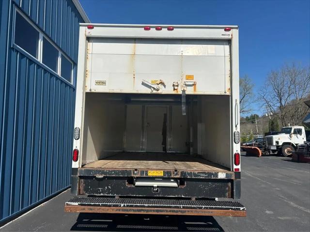 2017 Ford E-450 Cutaway E-450