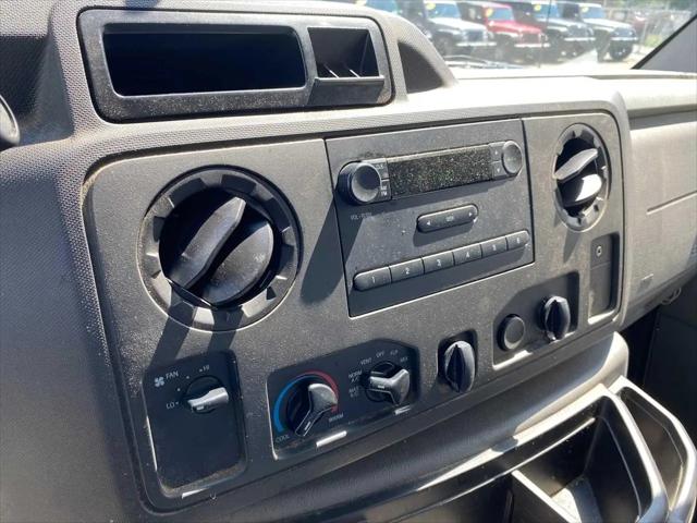 2017 Ford E-450 Cutaway E-450