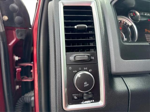 2017 Ram 1500 Big Horn Crew Cab 4x4 5'7" Box