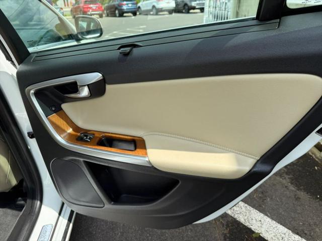 2016 Volvo S60 Inscription T5 Premier