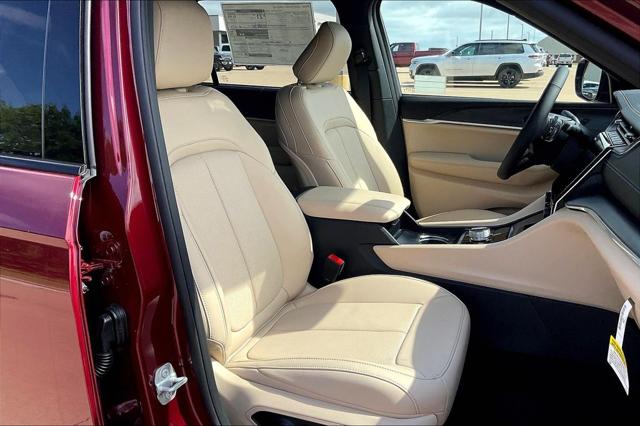 2025 Jeep Grand Cherokee L Limited 4x2