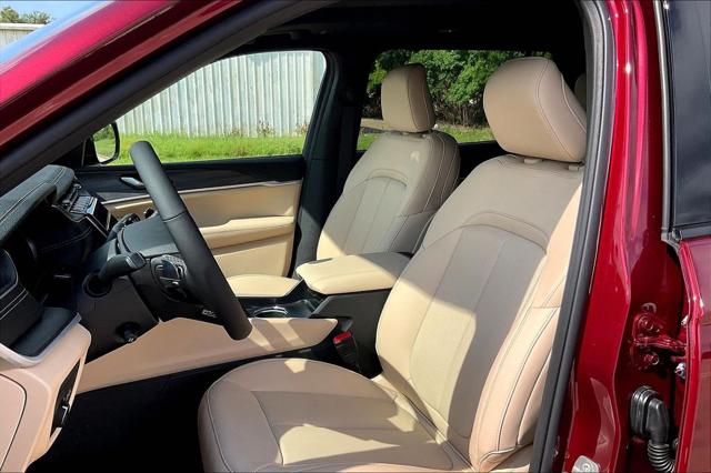 2025 Jeep Grand Cherokee L Limited 4x2