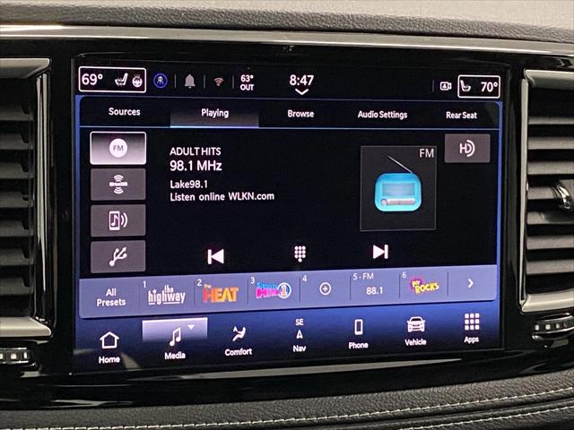2025 Chrysler Pacifica Select