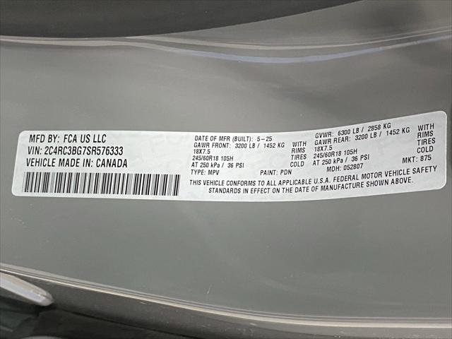 2025 Chrysler Pacifica Select