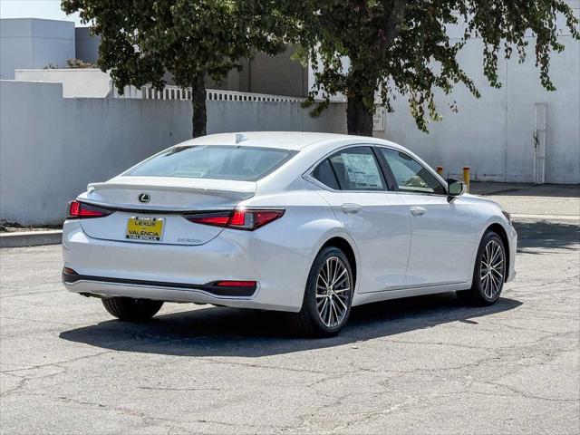 2025 Lexus ES 300h Unknown
