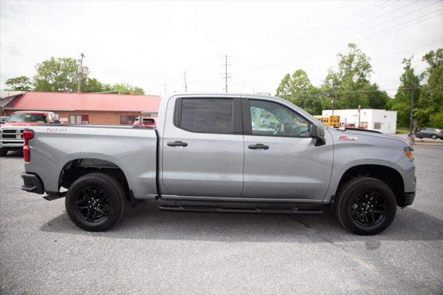 2023 Chevrolet Silverado 1500 4WD Crew Cab Short Bed Custom Trail Boss