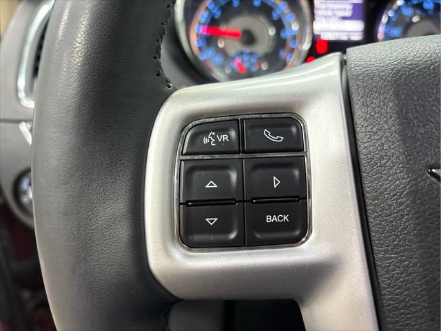 Used 2014 Chrysler Town & Country For Sale in Wilmington, OH