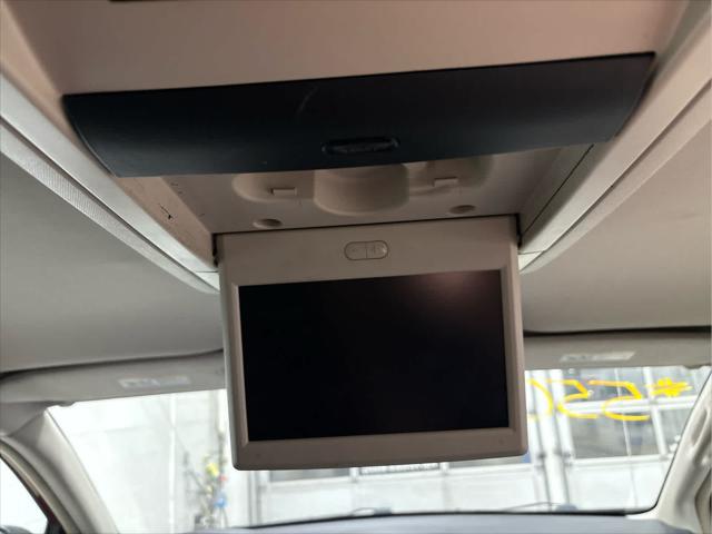 Used 2014 Chrysler Town & Country For Sale in Wilmington, OH