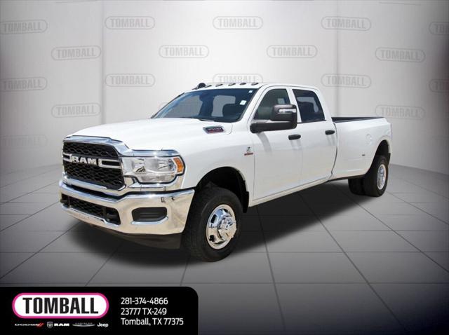 2023 RAM 3500 Tradesman Crew Cab 4x4 8 Box