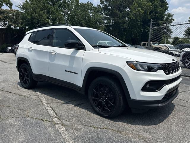 2025 Jeep Compass COMPASS LATITUDE 4X4