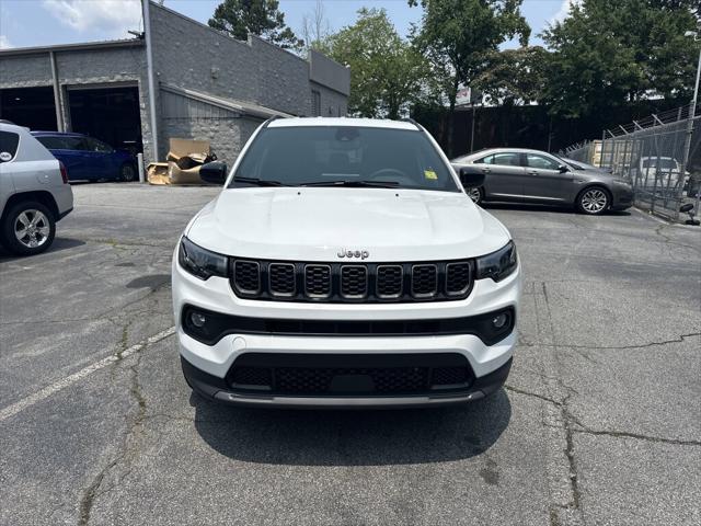 2025 Jeep Compass COMPASS LATITUDE 4X4