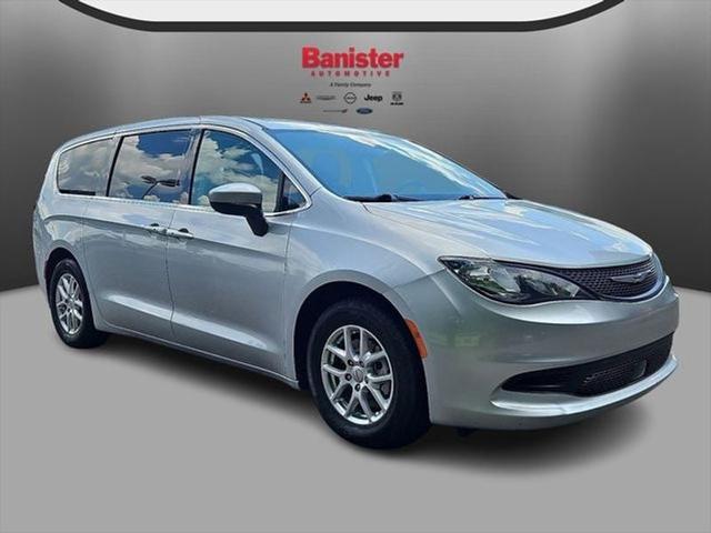 2022 Chrysler Voyager LX