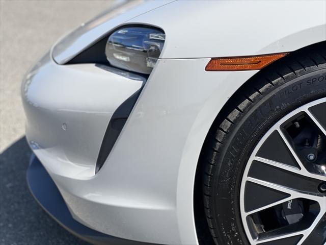 2023 Porsche Taycan Base