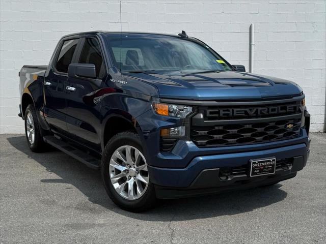 2022 Chevrolet Silverado 1500 4WD Crew Cab Short Bed Custom