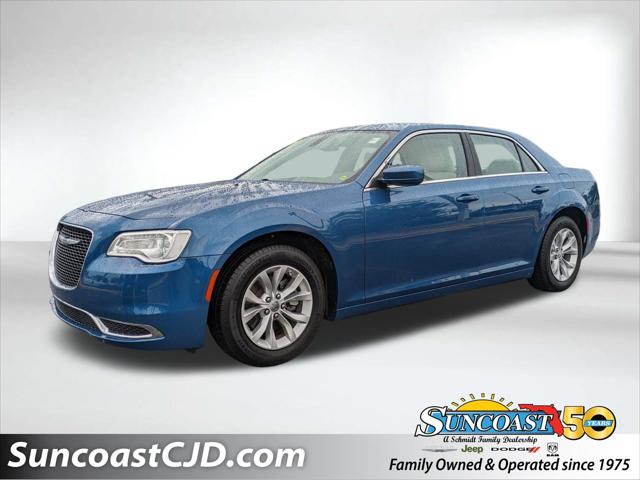 2022 Chrysler 300 Touring