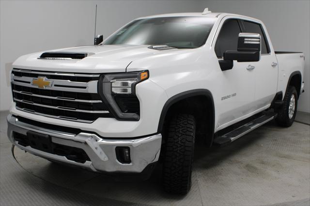 2024 Chevrolet Silverado 2500HD 4WD Crew Cab Standard Bed LTZ