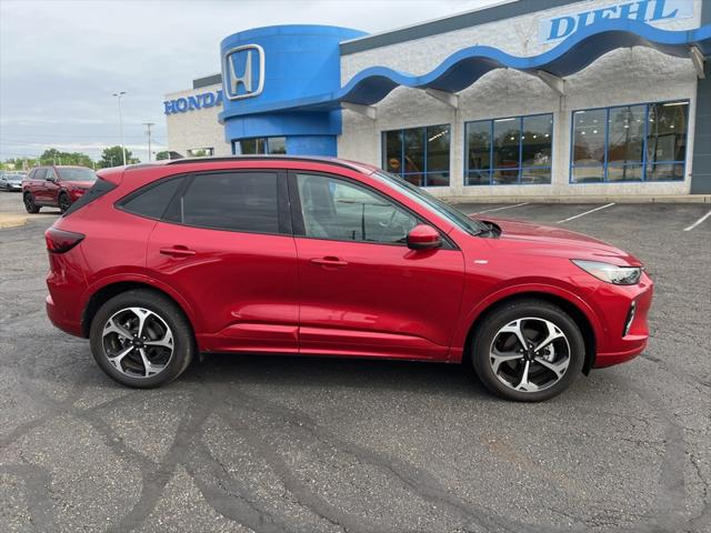 2023 Ford Escape ST-Line Elite