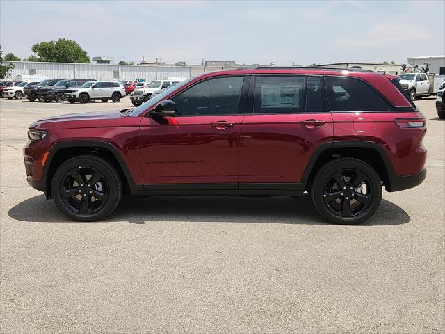 2025 Jeep Grand Cherokee GRAND CHEROKEE ALTITUDE 4X4