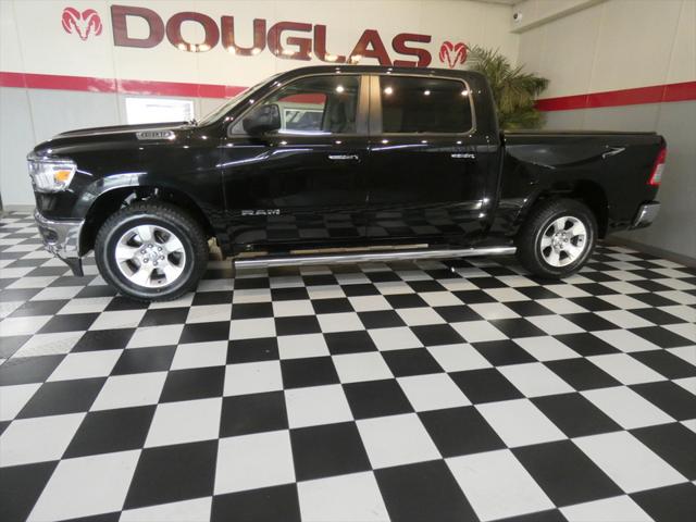 2020 RAM 1500 Big Horn Crew Cab 4x4 57 Box