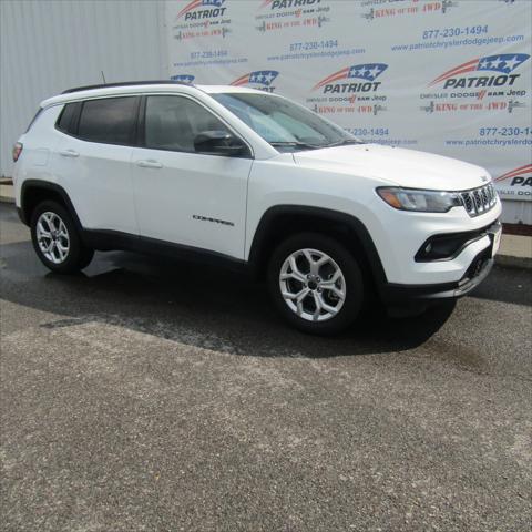 2025 Jeep Compass COMPASS LATITUDE 4X4