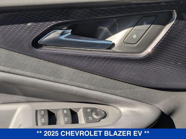 2025 Chevrolet V Blazer LT AWD