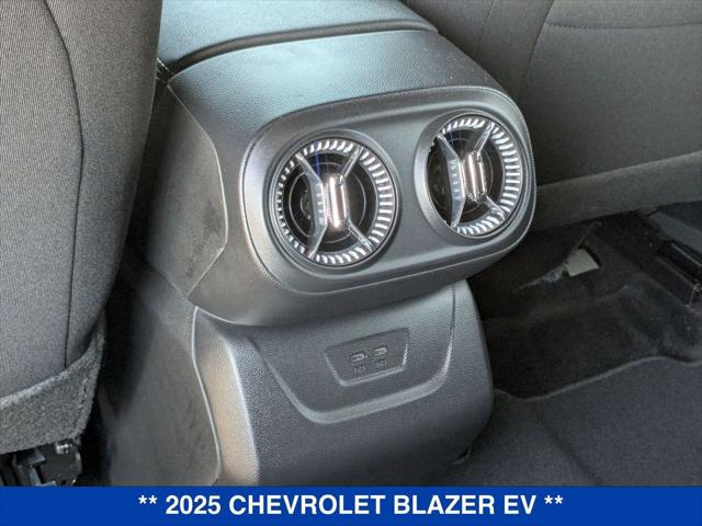 2025 Chevrolet V Blazer LT AWD